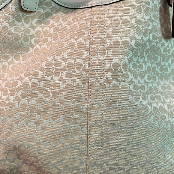 Coach bucket purse - Picture 2 of 6